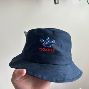 Adidas brand new bucket hat